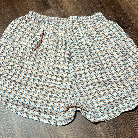 Miss Me Tassle Shorty - Picture 4 of 4